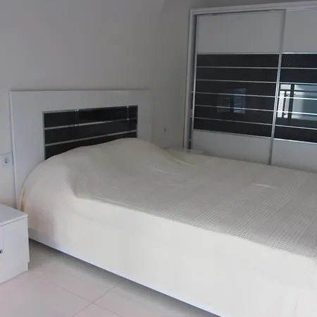 Apartman Kestel *